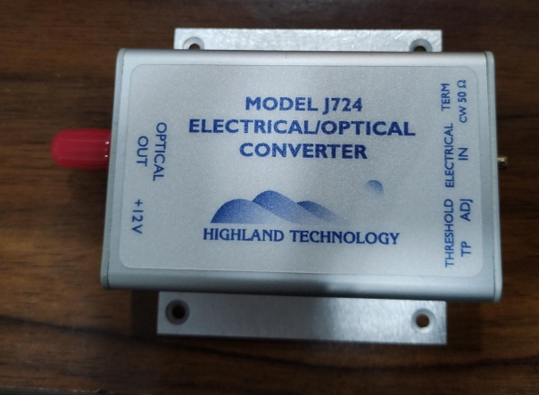 美國Highland J724光電轉換器，電光纖轉換器，單通道緊湊型電光轉換器，光電接口轉換器，單通道緊湊型緩沖電光纖轉換器