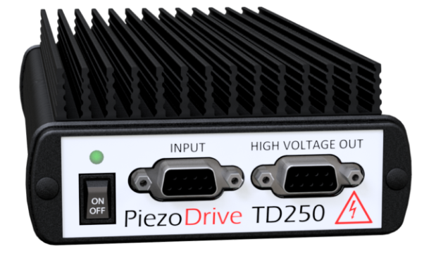 Piezodrive TD250六通道放大器，±250V電壓放大器，六通道電壓放大器，多通道壓電驅(qū)動器，壓電式驅(qū)動器，壓電陶瓷驅(qū)動電源，六通道壓電陶瓷驅(qū)動電源，壓電放大器，六通道250V壓電管驅(qū)動放大器，驅(qū)動壓電管的高壓放大器，250V驅(qū)動電源