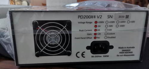 PIEZODRIVE PD200X4 壓電驅(qū)動器，壓電陶瓷驅(qū)動器，多通道壓電驅(qū)動電源，功率放大器，四通道功率放大器，多通道電壓放大器，多通道壓電驅(qū)動器，多通道功率放大器，四通道線性放大器，壓電驅(qū)動電源，電壓放大器，四通道壓電陶瓷驅(qū)動器， 驅(qū)動任何負載阻抗