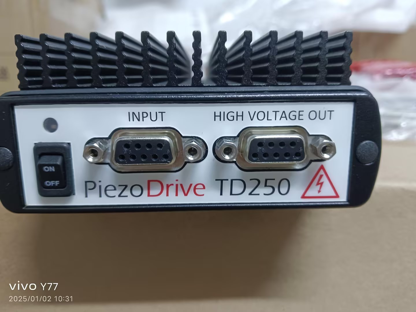 澳大利亞piezodrive td250-6通道250V壓電管驅(qū)動(dòng)放大器，PiezoDrive T250電壓放大器，TD250-SGL壓電管驅(qū)動(dòng)放大器， TD250-INV壓電管驅(qū)動(dòng)放大器