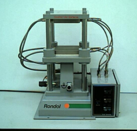 Rondol Technology Ltd.公司Bench Top 10 Tonne Press – Laboratory Hydraulic Handpress實驗室手動液壓機